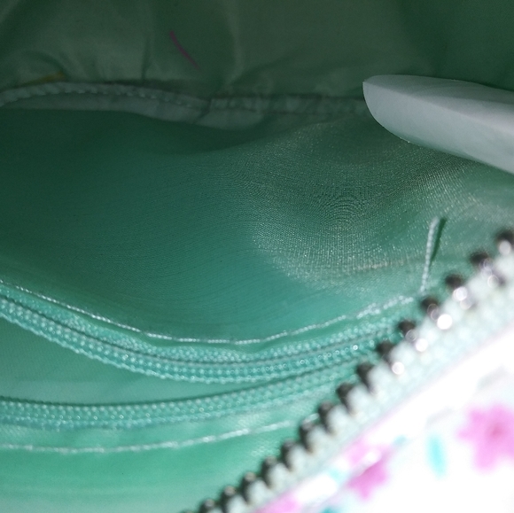 Small Flowered Purse - Picture 4 of 5